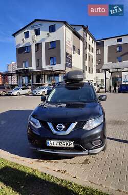 Внедорожник / Кроссовер Nissan Rogue 2016 в Киеве