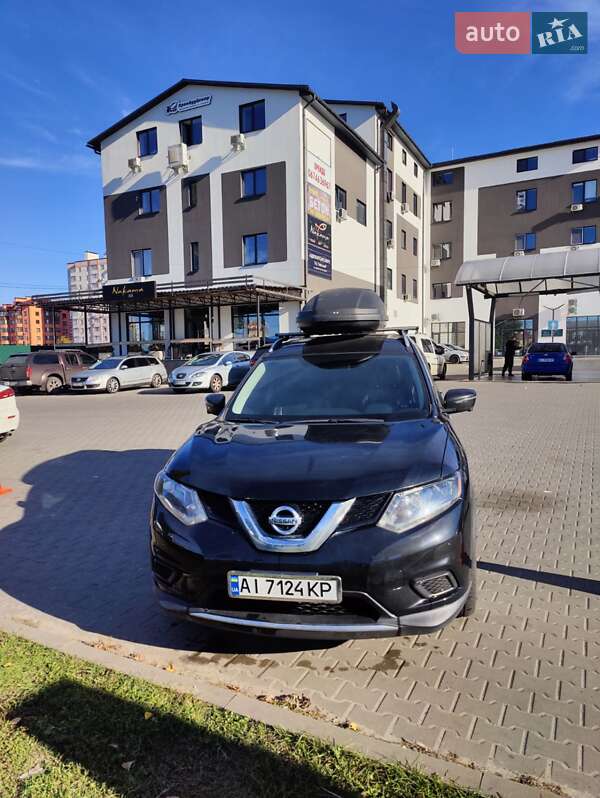 Внедорожник / Кроссовер Nissan Rogue 2016 в Киеве