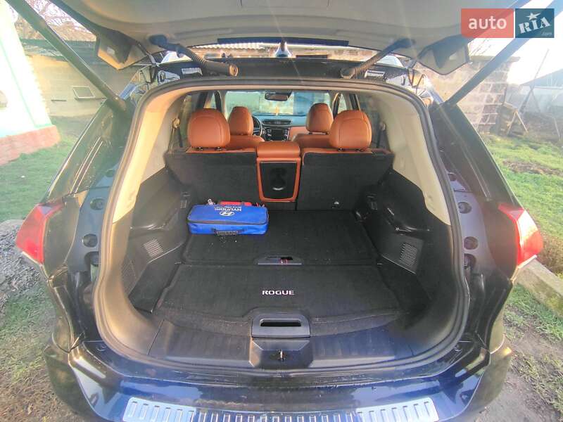 Внедорожник / Кроссовер Nissan Rogue 2019 в Первомайске