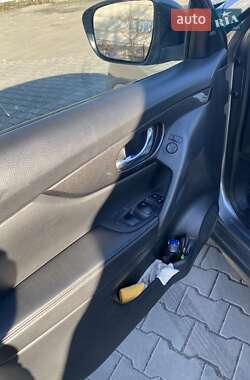 Внедорожник / Кроссовер Nissan Rogue 2017 в Одессе