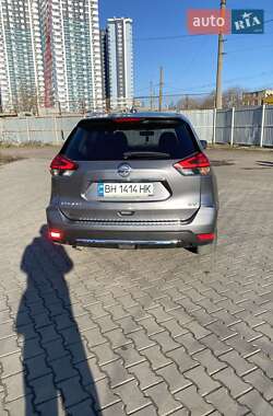 Внедорожник / Кроссовер Nissan Rogue 2017 в Одессе