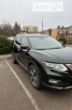 Внедорожник / Кроссовер Nissan Rogue 2017 в Бердичеве