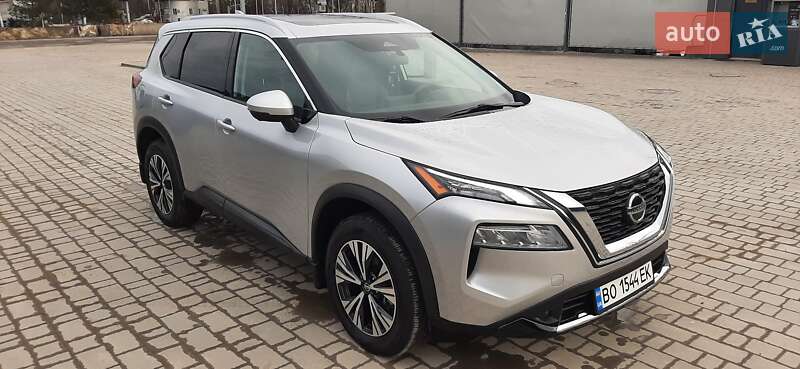Позашляховик / Кросовер Nissan Rogue 2021 в Козові