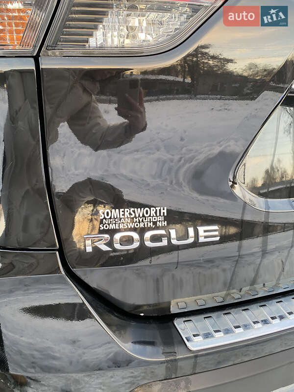 Внедорожник / Кроссовер Nissan Rogue 2017 в Луцке
