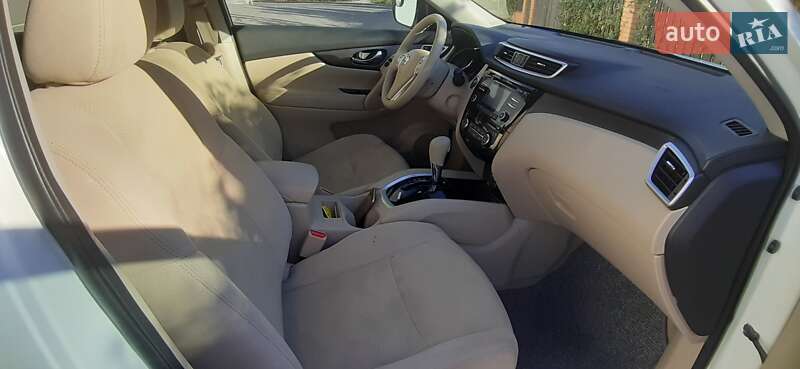 Внедорожник / Кроссовер Nissan Rogue 2015 в Киеве