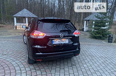 Внедорожник / Кроссовер Nissan Rogue 2015 в 