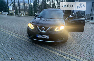 Внедорожник / Кроссовер Nissan Rogue 2015 в 