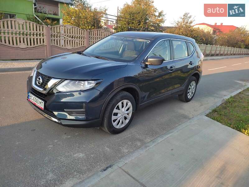 Внедорожник / Кроссовер Nissan Rogue 2015 в Львове