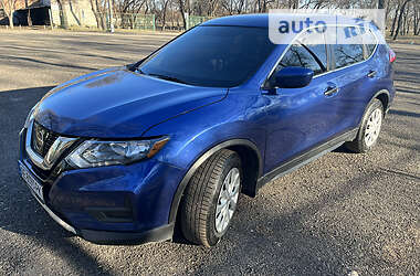 Позашляховик / Кросовер Nissan Rogue 2017 в Павлограді