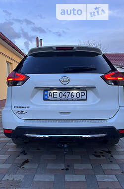 Внедорожник / Кроссовер Nissan Rogue 2017 в Днепре