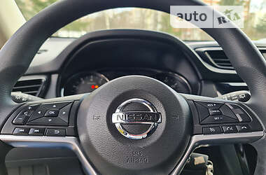 Внедорожник / Кроссовер Nissan Rogue 2016 в Львове