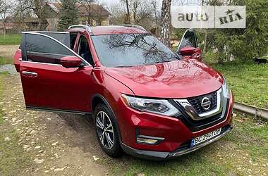 Позашляховик / Кросовер Nissan Rogue 2017 в Бориславі