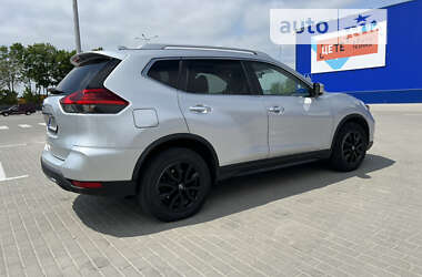 Внедорожник / Кроссовер Nissan Rogue 2017 в 