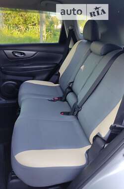 Позашляховик / Кросовер Nissan Rogue 2016 в 