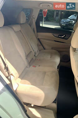 Позашляховик / Кросовер Nissan Rogue 2014 в Одесі