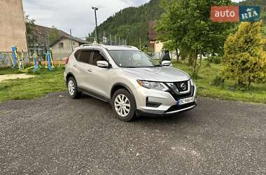 Внедорожник / Кроссовер Nissan Rogue 2016 в Сколе