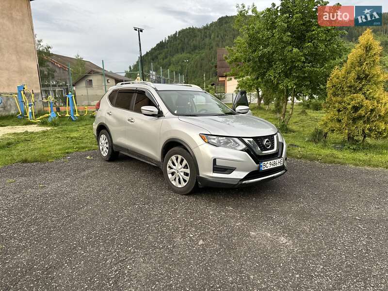 Внедорожник / Кроссовер Nissan Rogue 2016 в Сколе