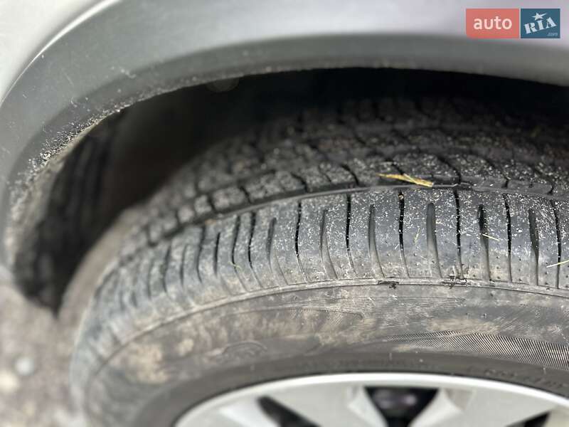 Внедорожник / Кроссовер Nissan Rogue 2016 в Сколе