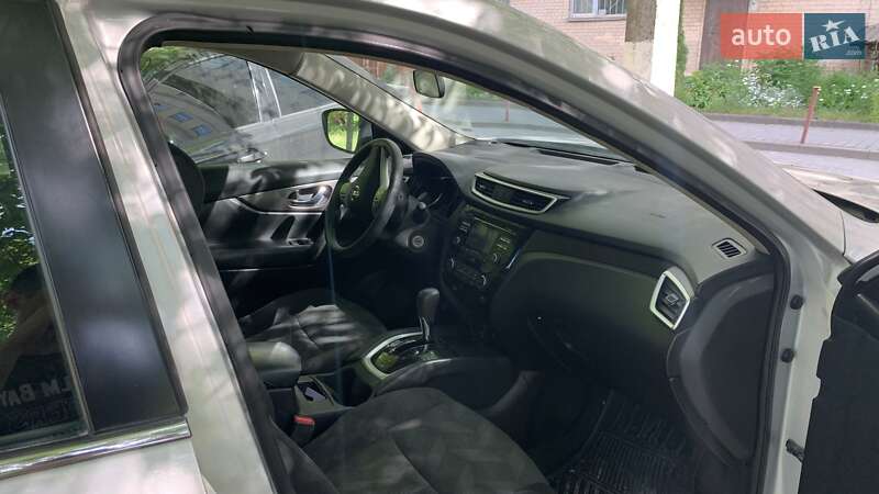 Внедорожник / Кроссовер Nissan Rogue 2015 в Каменец-Подольском фото 14 Внедорожник / Кроссовер Nissan Rogue 2015 в Каменец-Подольском
