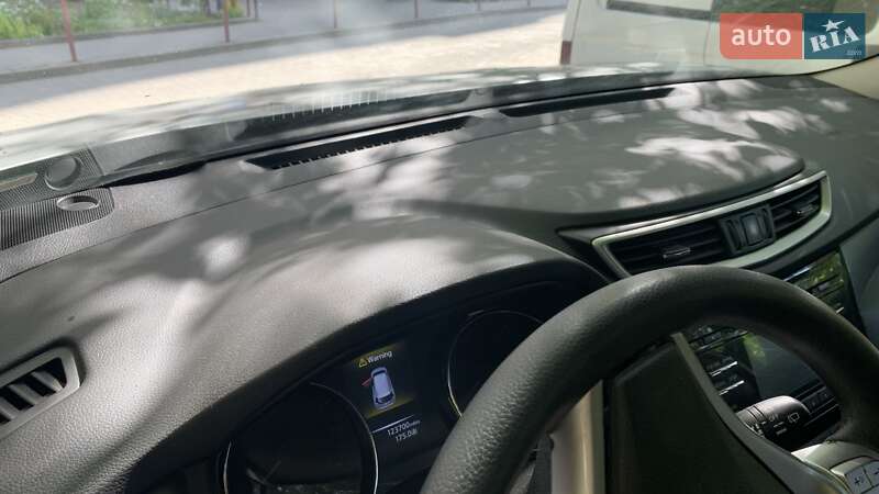 Внедорожник / Кроссовер Nissan Rogue 2015 в Каменец-Подольском фото 19 Внедорожник / Кроссовер Nissan Rogue 2015 в Каменец-Подольском