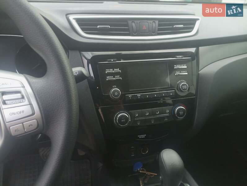 Внедорожник / Кроссовер Nissan Rogue 2015 в Харькове