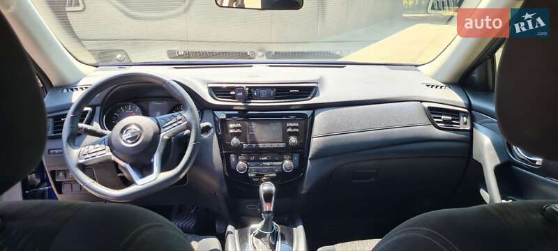 Позашляховик / Кросовер Nissan Rogue 2017 в Одесі
