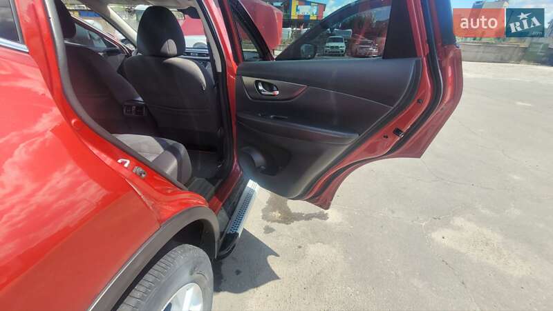 Внедорожник / Кроссовер Nissan Rogue 2016 в Белой Церкви