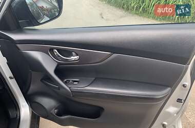 Внедорожник / Кроссовер Nissan Rogue 2015 в Житомире