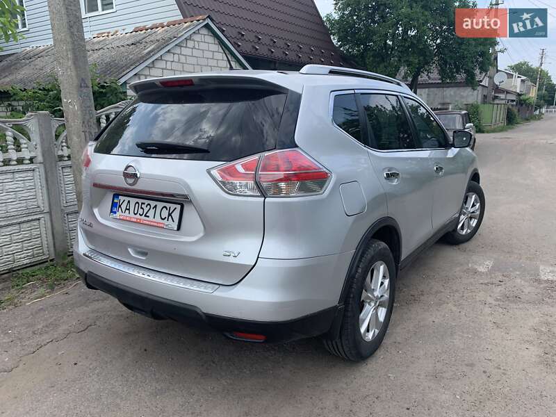 Позашляховик / Кросовер Nissan Rogue 2015 в Житомирі