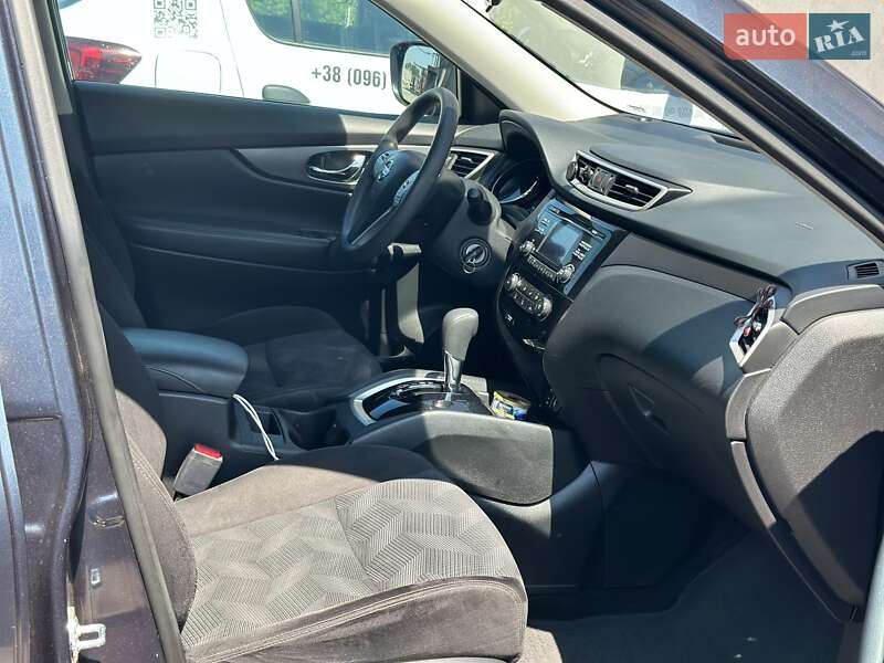 Позашляховик / Кросовер Nissan Rogue 2014 в Борисполі