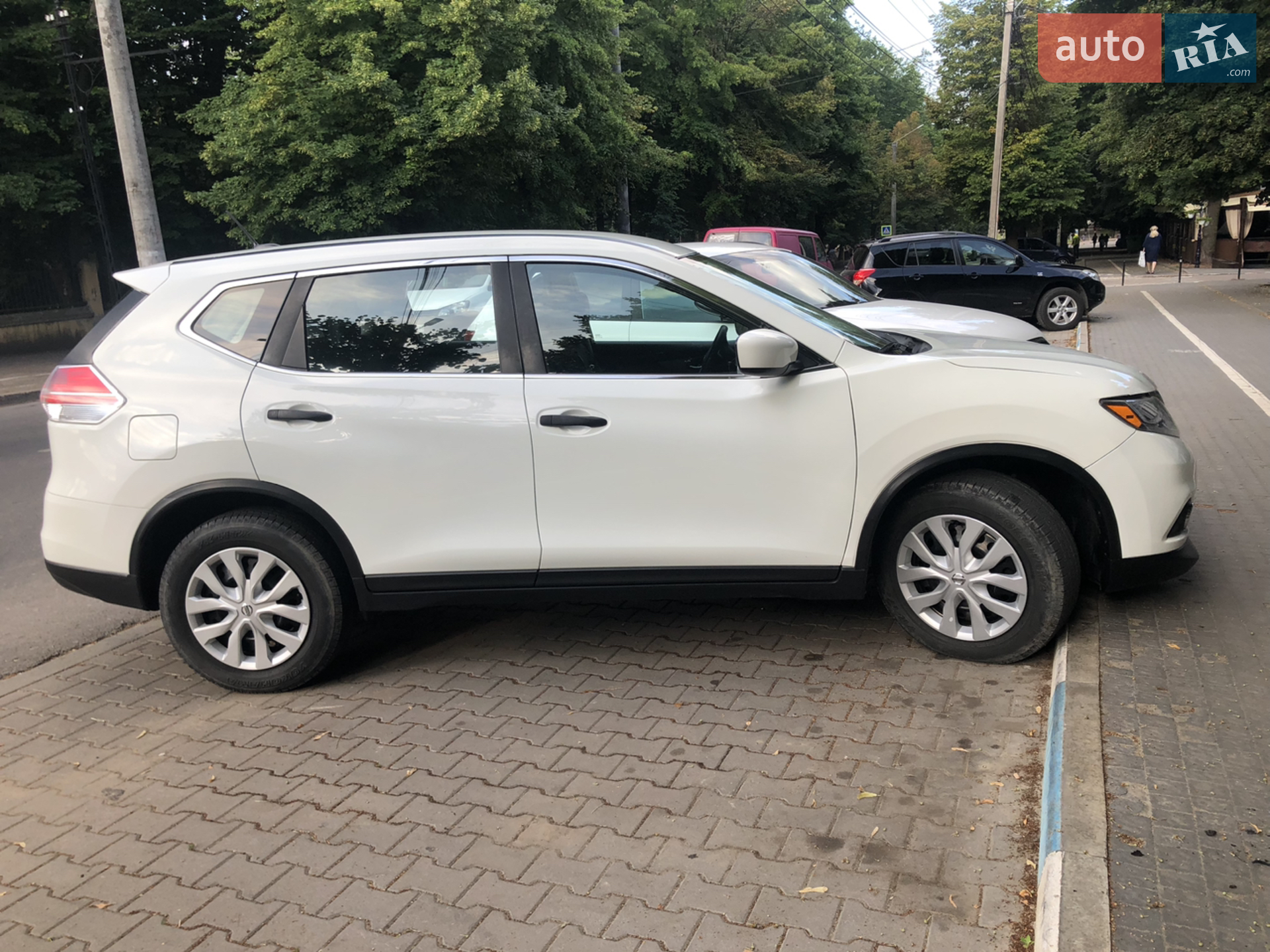 2016 Nissan Rogue - мініатюра 2