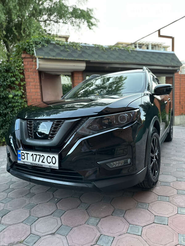 Внедорожник / Кроссовер Nissan Rogue 2018 в Киеве