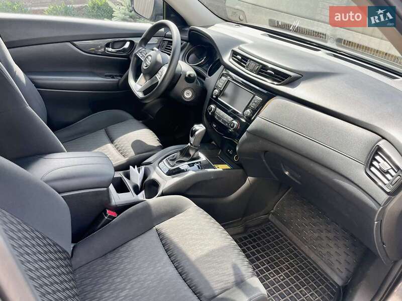 Позашляховик / Кросовер Nissan Rogue 2018 в Хмельницькому