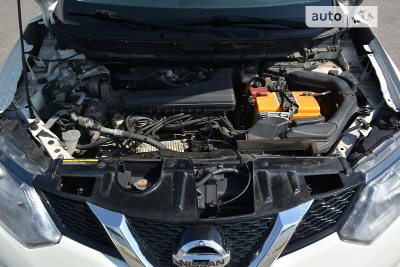 Позашляховик / Кросовер Nissan Rogue 2015 в Києві