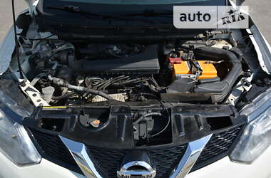 Внедорожник / Кроссовер Nissan Rogue 2015 в Киеве