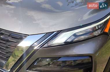 Позашляховик / Кросовер Nissan Rogue 2020 в 