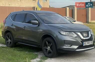 Внедорожник / Кроссовер Nissan Rogue 2017 в Петрове