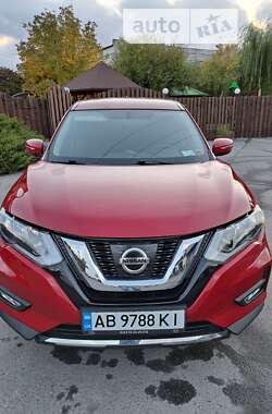 Внедорожник / Кроссовер Nissan Rogue 2017 в Виннице