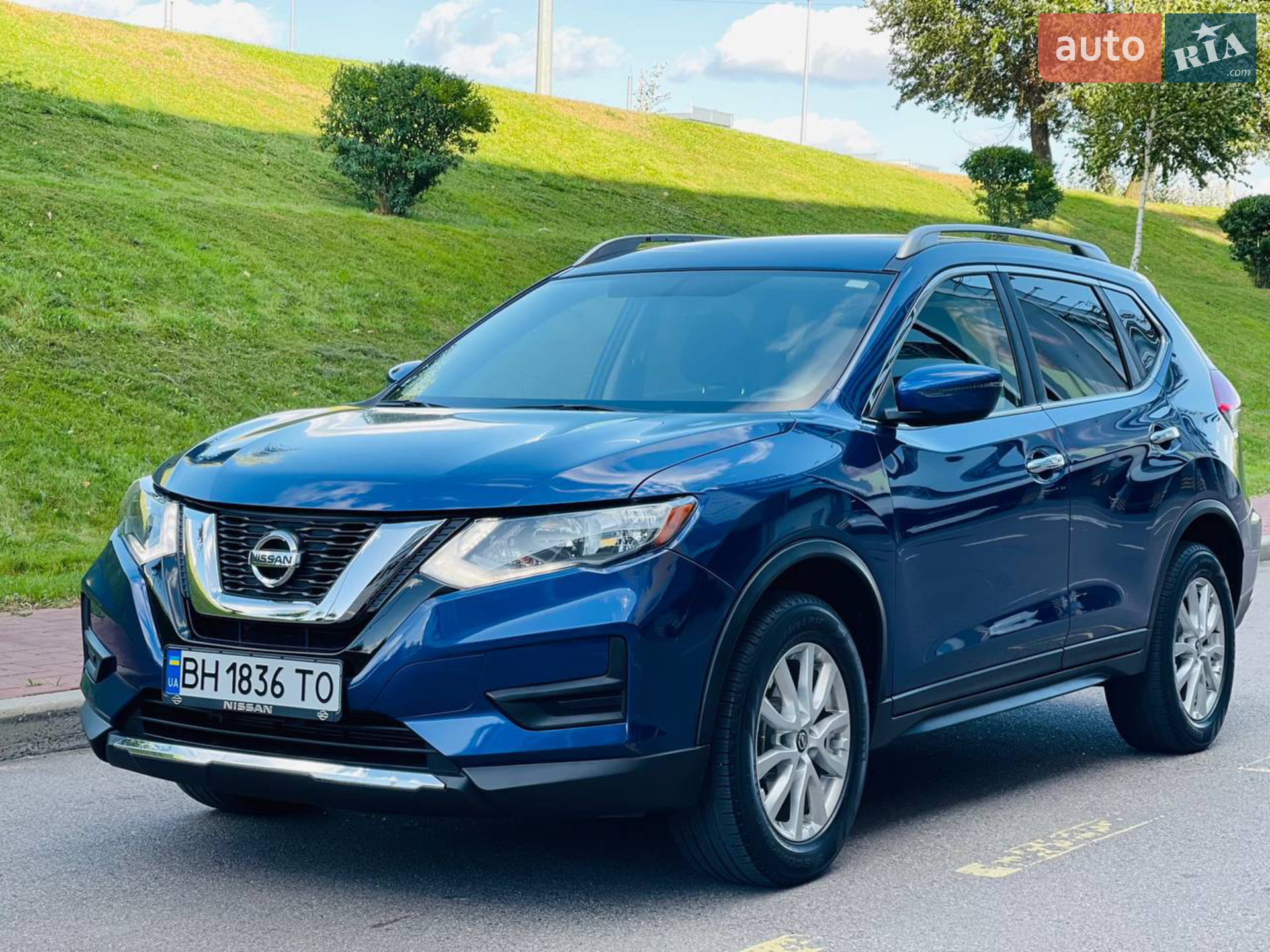 2016 Nissan Rogue - фото 1