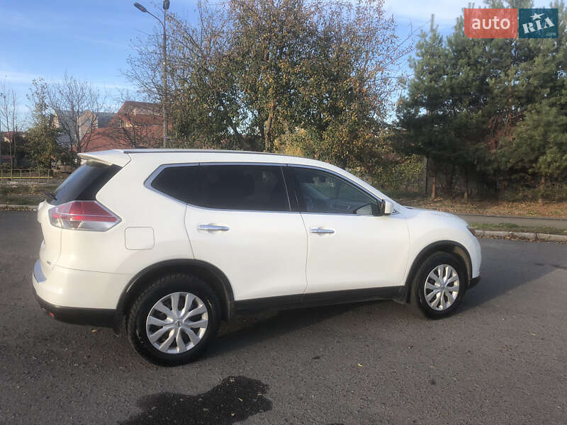 Позашляховик / Кросовер Nissan Rogue 2016 в Чернівцях фото 2 Позашляховик / Кросовер Nissan Rogue 2016 в Чернівцях