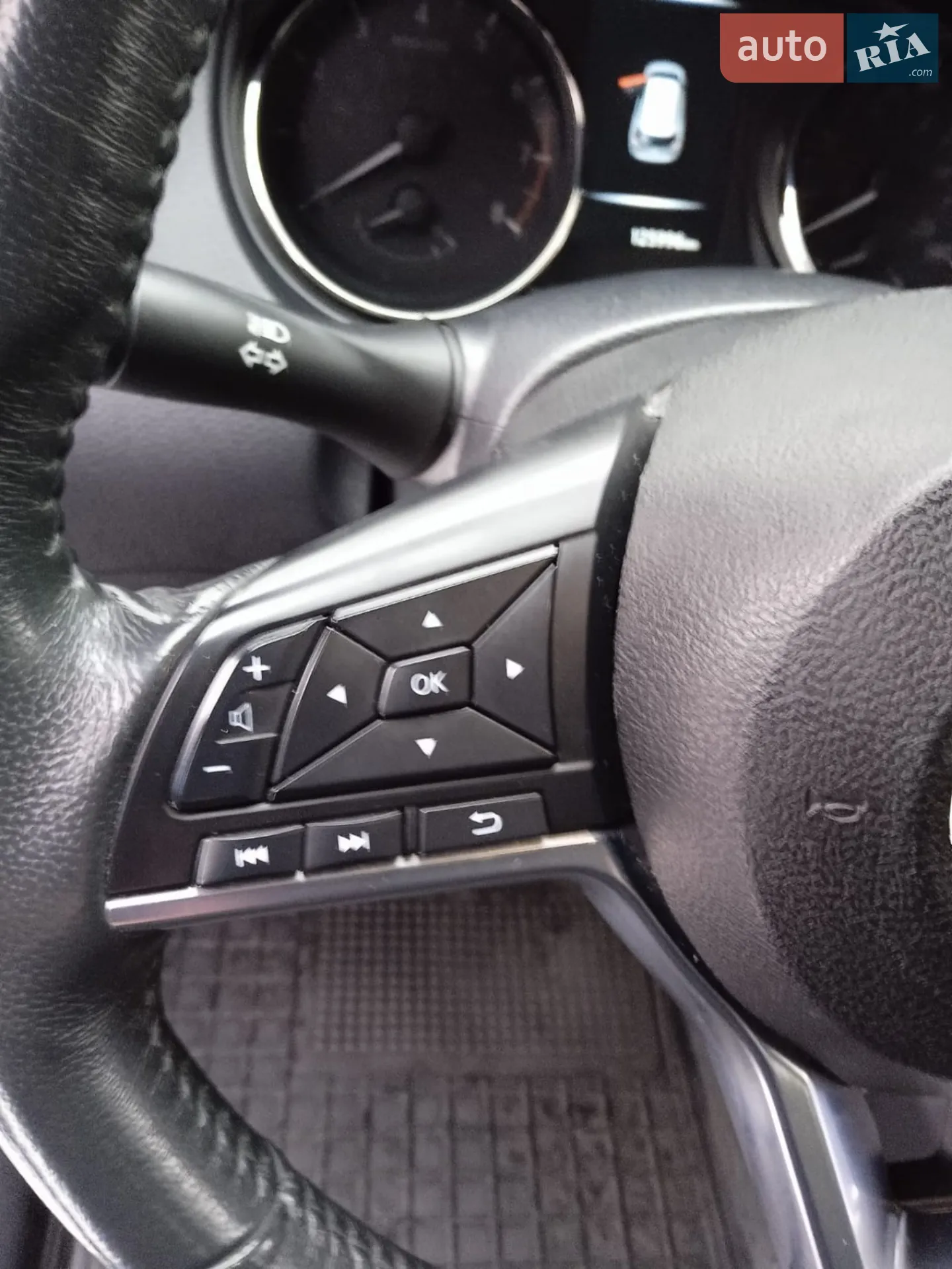2016 Nissan Rogue - мініатюра 12