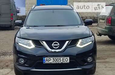 Внедорожник / Кроссовер Nissan Rogue 2016 в Запорожье