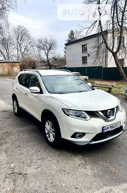 Внедорожник / Кроссовер Nissan Rogue 2014 в Житомире