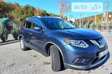 Внедорожник / Кроссовер Nissan Rogue 2016 в Полтаве