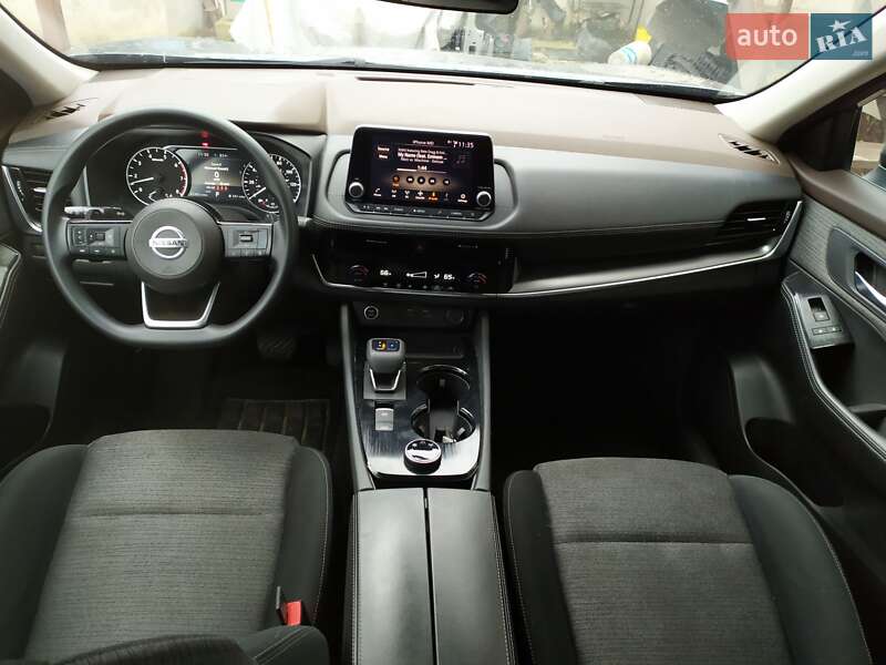 Позашляховик / Кросовер Nissan Rogue 2021 в Києві