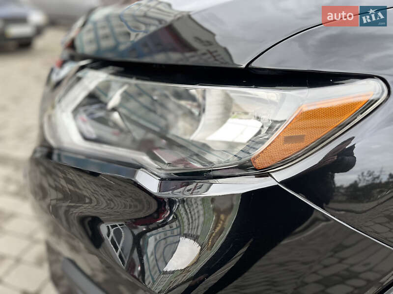 Позашляховик / Кросовер Nissan Rogue 2018 в Івано-Франківську