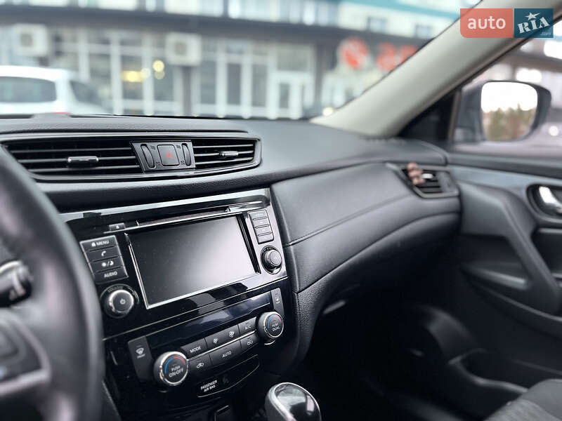 Позашляховик / Кросовер Nissan Rogue 2018 в Івано-Франківську