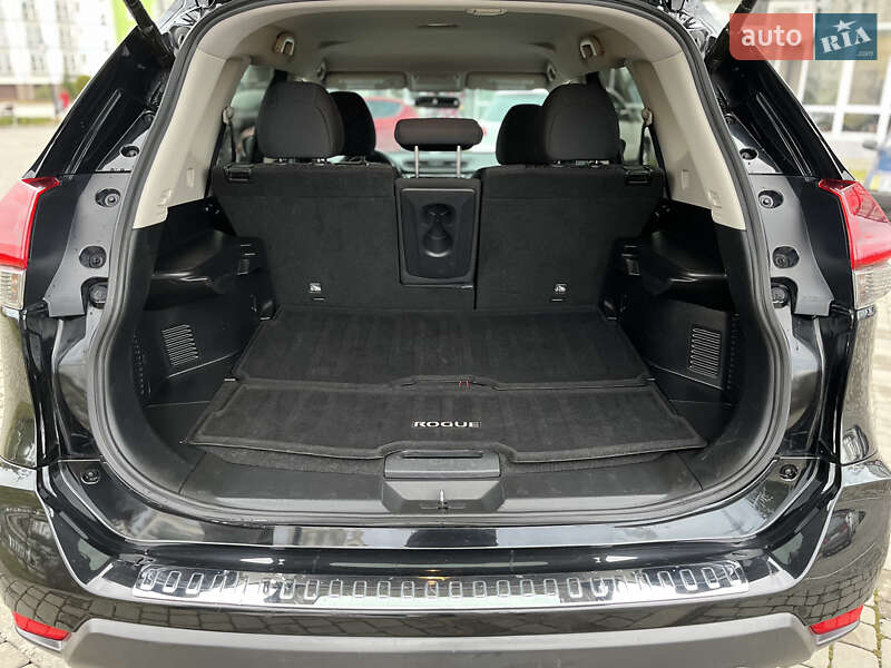 Позашляховик / Кросовер Nissan Rogue 2018 в Івано-Франківську