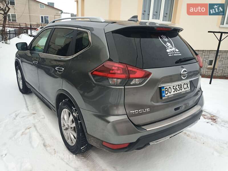 Позашляховик / Кросовер Nissan Rogue 2017 в Тернополі