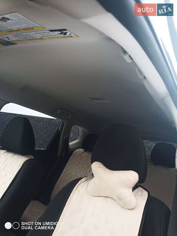 Позашляховик / Кросовер Nissan Rogue 2017 в Тернополі